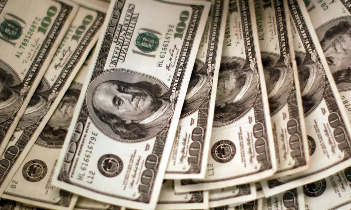 dOLAR