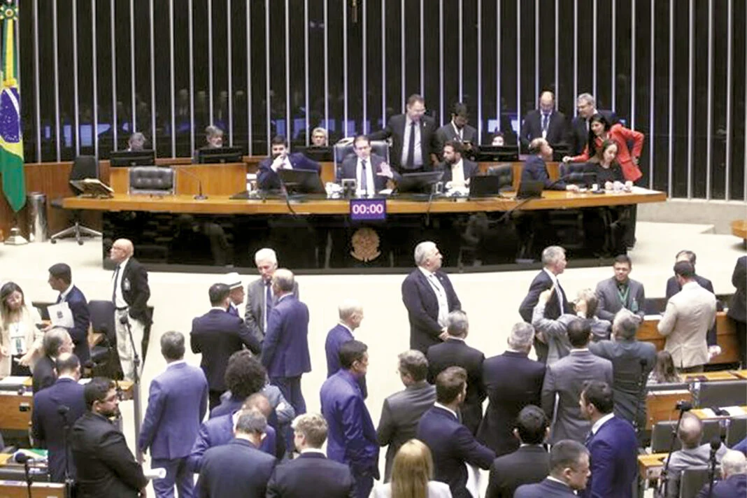 20250626_4PO1_FT_CAMARA-DOS-DEPUTADOS-1068x712-1