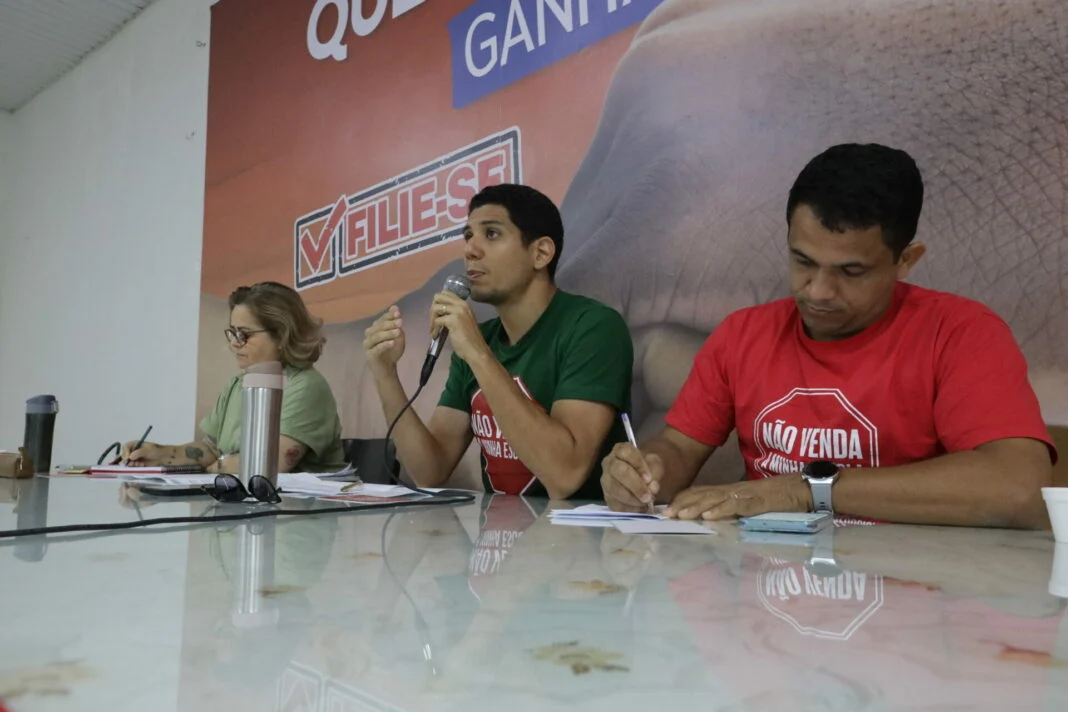 Votacao-Greve-no-Sinte-RN_FT_Anderson-Regis-21-1068x712-1