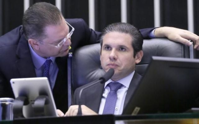 Sostenes-e-Hugo-Motta