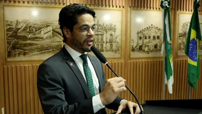 leo-souza-francisco-de-assis-830x468.jpg
