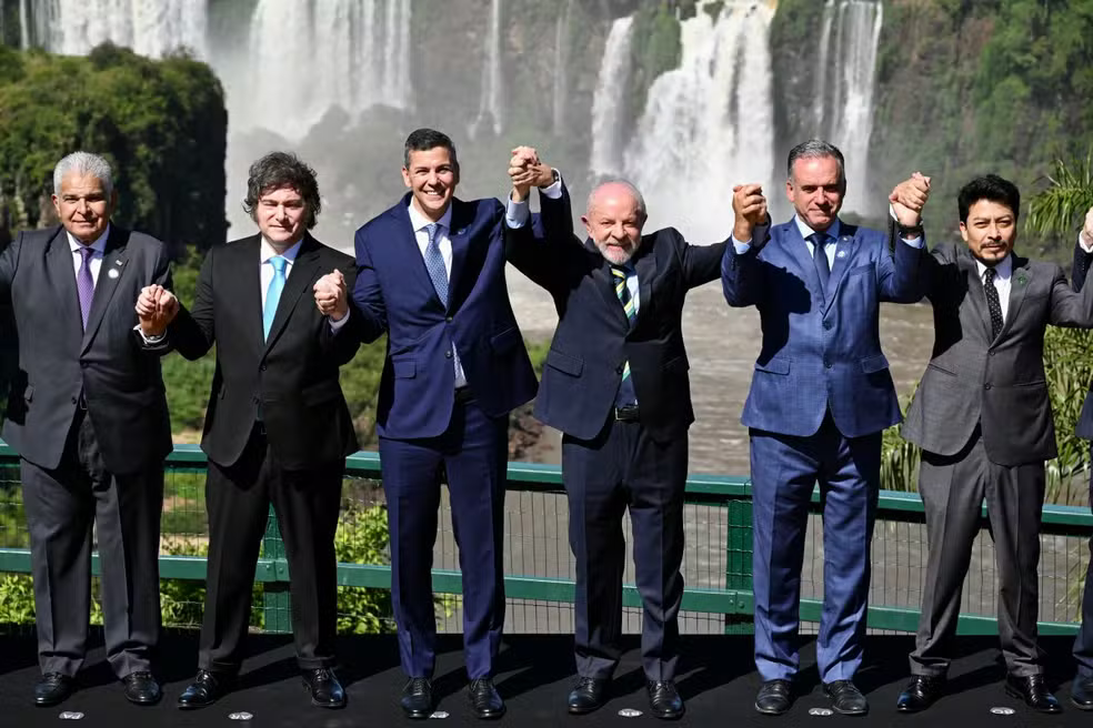 afp-20251220-88qc8zu-v1-midres-brazilmercosursummit