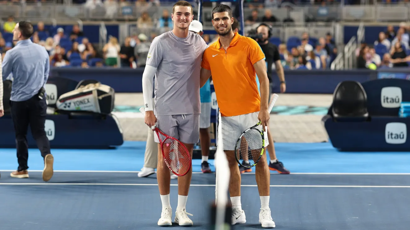 alcaraz-vence-joao-fonseca-miami-e1765252080634-1